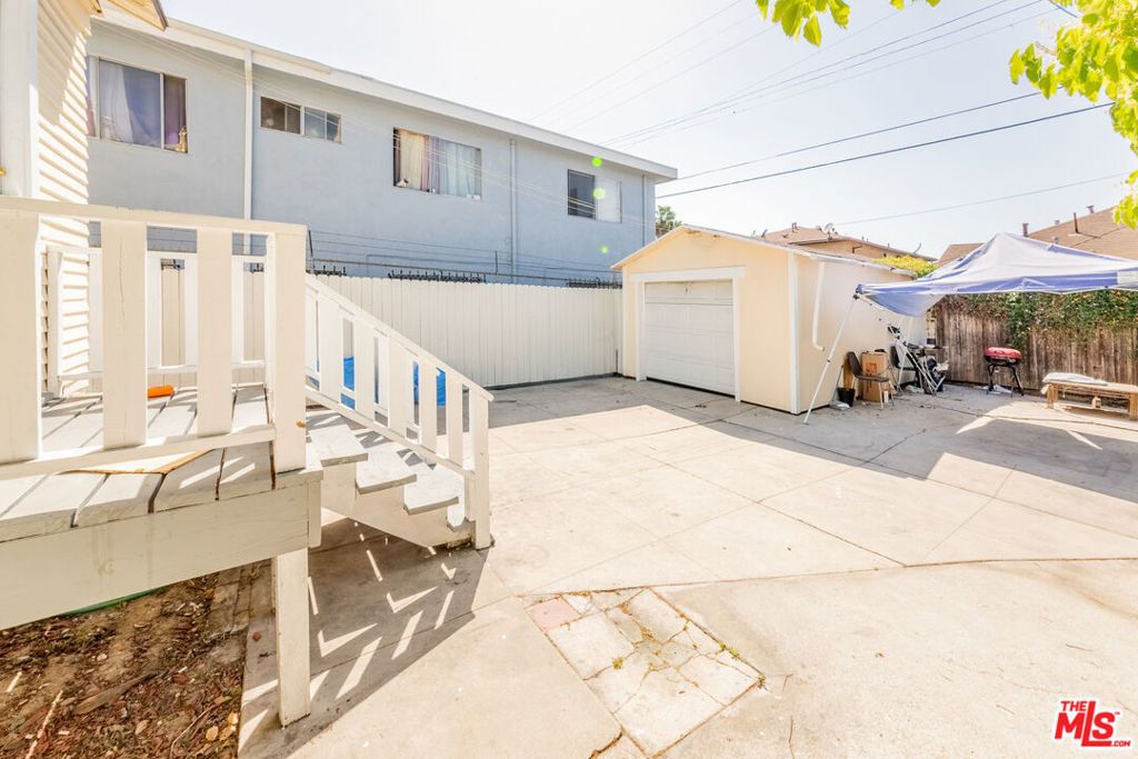 Image 2 of property listing at 107 S Rampart Boulevard, Los Angeles, CA 90057