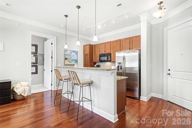 2810 Selwyn Avenue 114, Charlotte, NC 28209