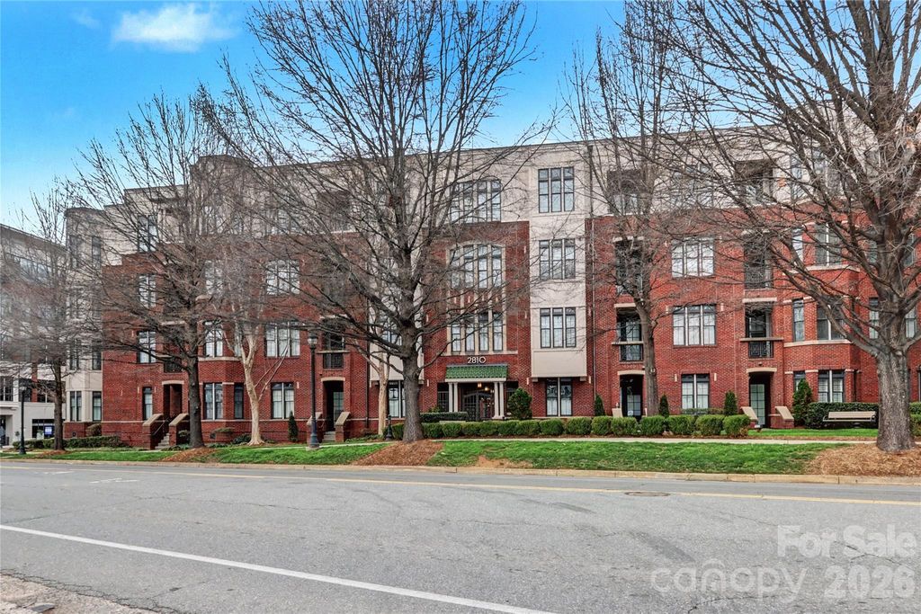 2810 Selwyn Avenue 114, Charlotte, NC 28209