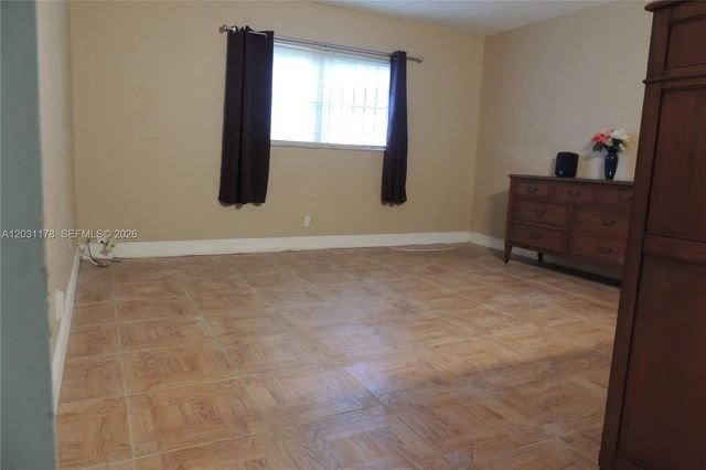 4880 NW 22nd St 107, Lauderhill, FL 33313