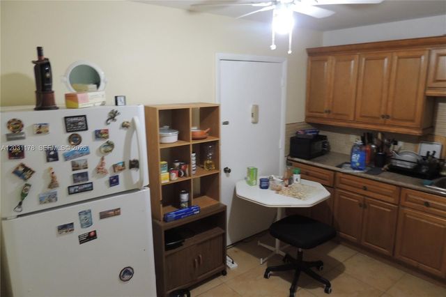 4880 NW 22nd St 107, Lauderhill, FL 33313