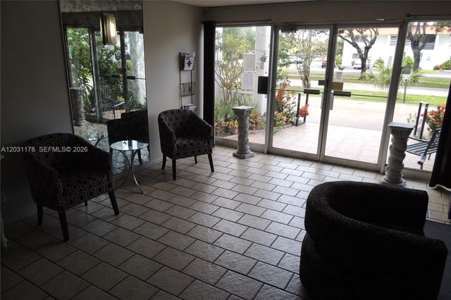 4880 NW 22nd St 107, Lauderhill, FL 33313