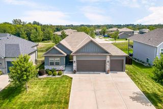 805 Savannah Drive, Greenwood, MO 64034