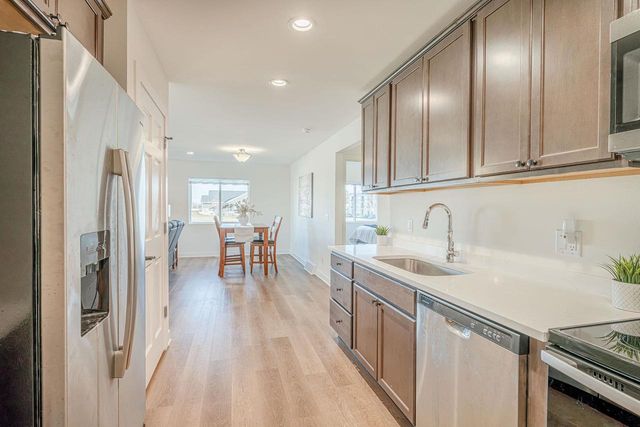 912 OREGON PARKS Avenue, Oregon, WI 53575