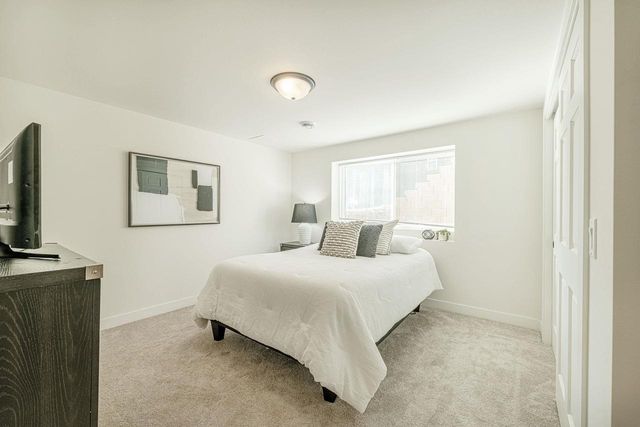 912 OREGON PARKS Avenue, Oregon, WI 53575