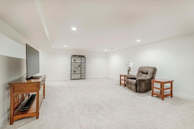 912 OREGON PARKS Avenue, Oregon, WI 53575