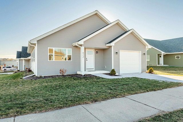 912 OREGON PARKS Avenue, Oregon, WI 53575