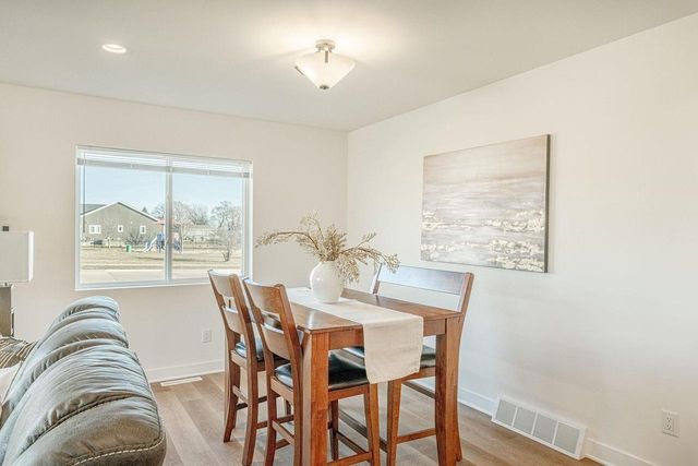 912 OREGON PARKS Avenue, Oregon, WI 53575