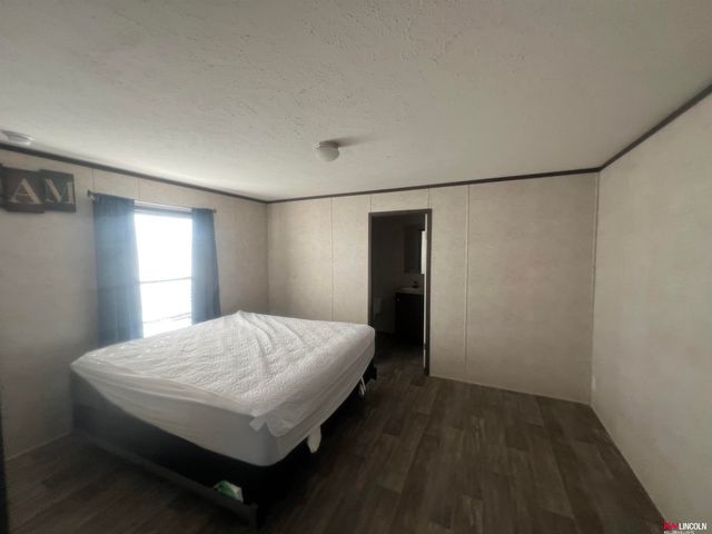 205 W Treehaven Drive, Lincoln, NE 68521