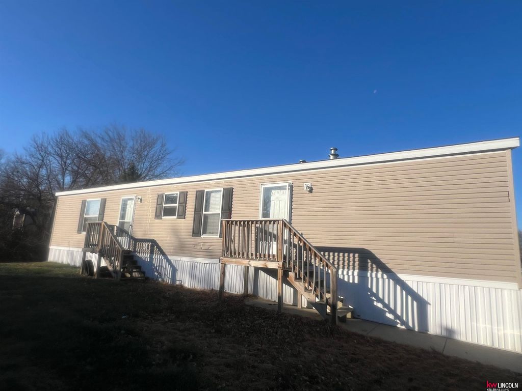 205 W Treehaven Drive, Lincoln, NE 68521