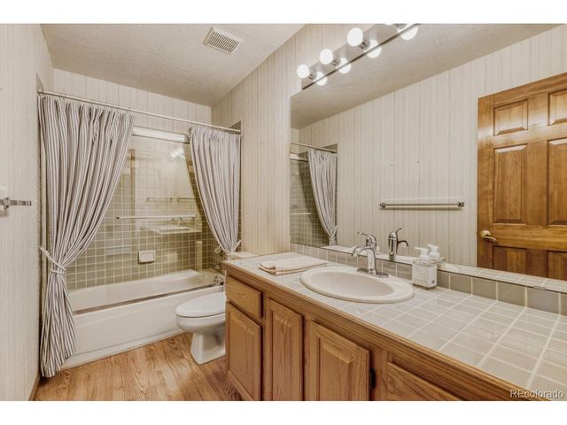 28 Carla Way, Broomfield, CO 80020