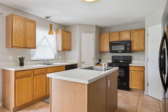 670 BROWN BEAR COURT, St Cloud, FL 34772