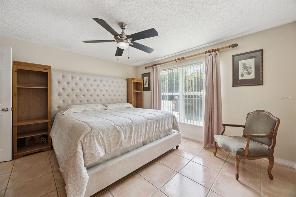 Image 15 of property listing at 670 BROWN BEAR COURT, St Cloud, FL 34772