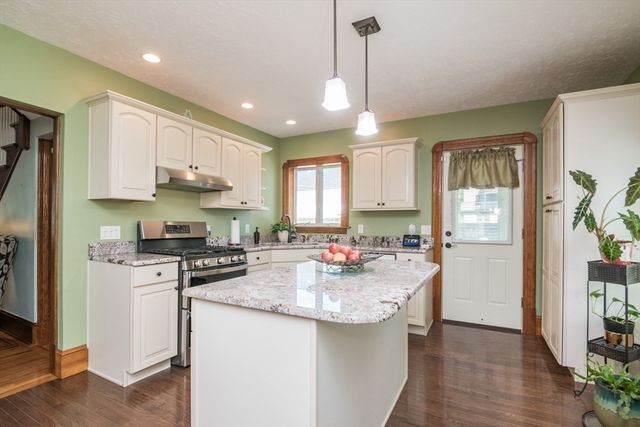 39 Fort Hill Terrace, Northampton, MA 01060