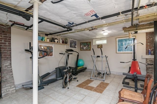 39 Fort Hill Terrace, Northampton, MA 01060