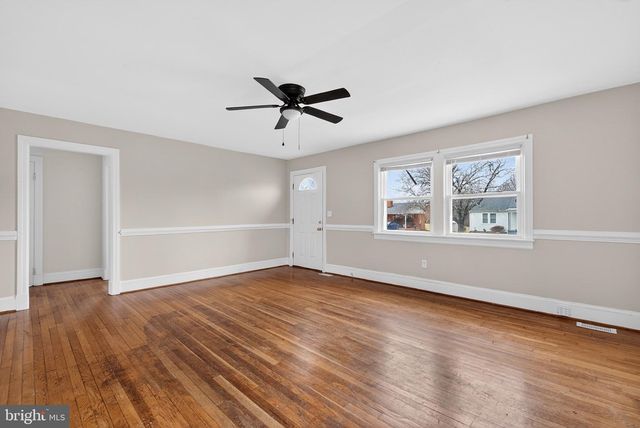 101 LYDE AVE, Louisa, VA 23093