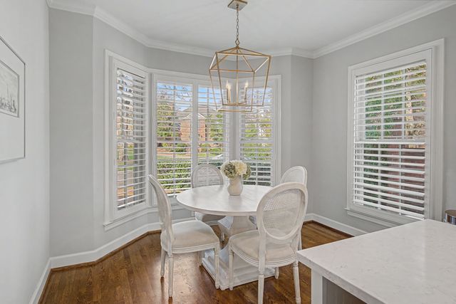 2116 Golf Club Ln, Nashville, TN 37215