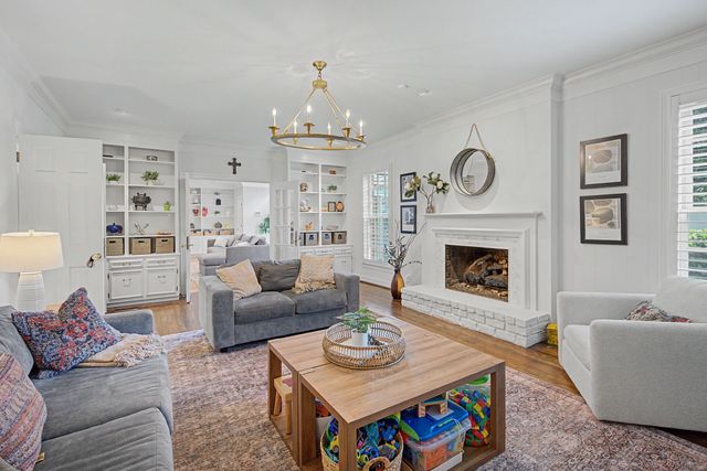 2116 Golf Club Ln, Nashville, TN 37215