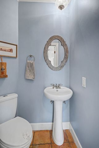 2116 Golf Club Ln, Nashville, TN 37215