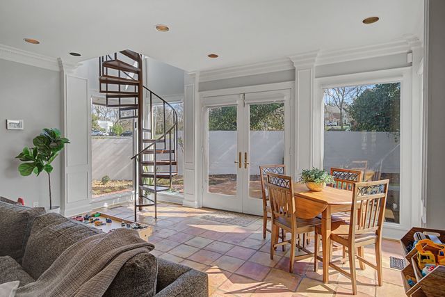 2116 Golf Club Ln, Nashville, TN 37215