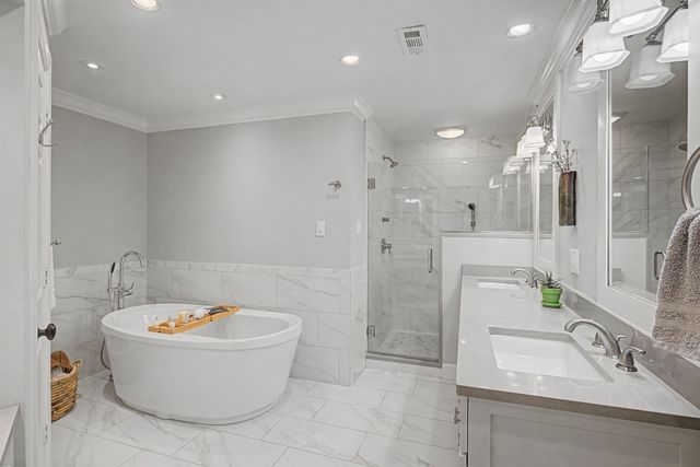 2116 Golf Club Ln, Nashville, TN 37215