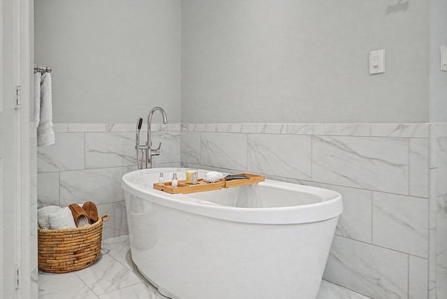 2116 Golf Club Ln, Nashville, TN 37215