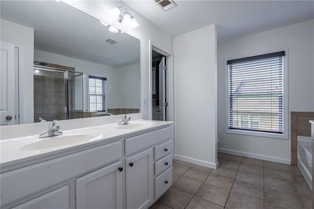 5621 Cobblestone Creek Avenue 14, Mableton, GA 30126
