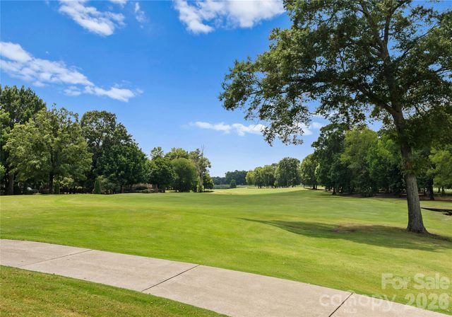 11924 Shoal Creek Court, Charlotte, NC 28277