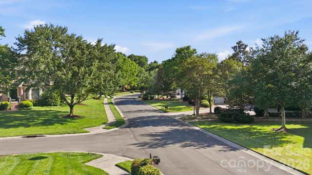11924 Shoal Creek Court, Charlotte, NC 28277