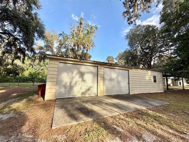 1043 SE COUNTY ROAD 21B, Melrose, FL 32666