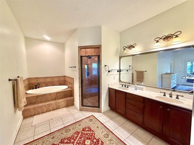 1043 SE COUNTY ROAD 21B, Melrose, FL 32666