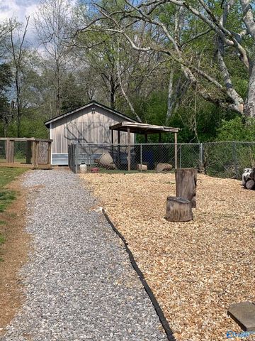 6098 County Road 33, Hollywood, AL 35752