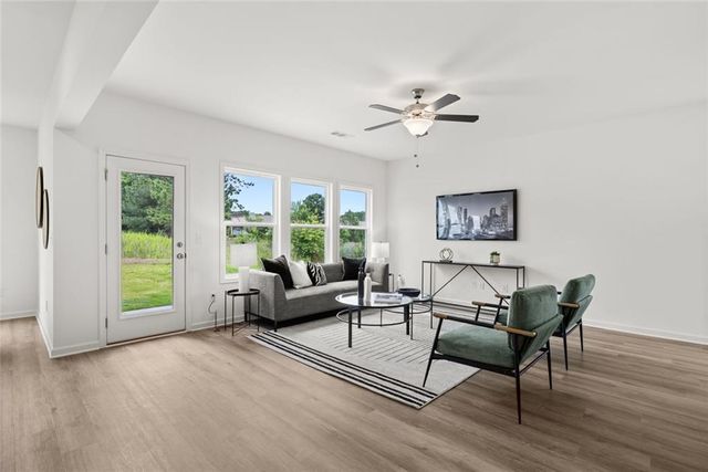 210 Sharon Lane, Loganville, GA 30052