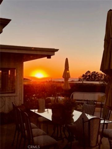 1251 Surfline Way, Corona Del Mar, CA 92625