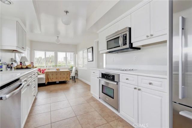1251 Surfline Way, Corona Del Mar, CA 92625