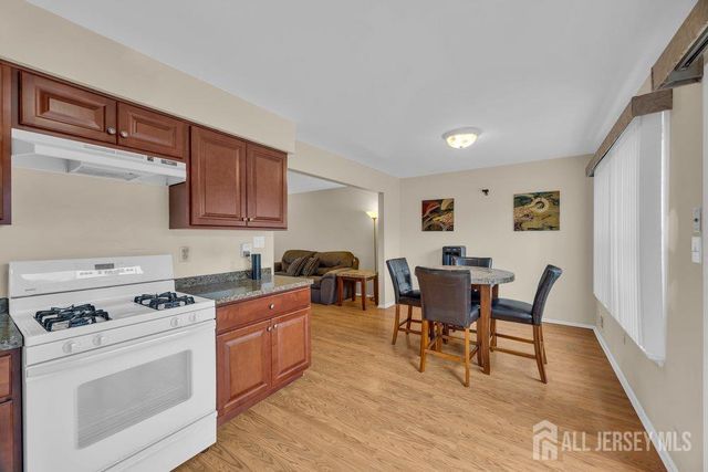 16 Rodio Court, Sayreville, NJ 08872