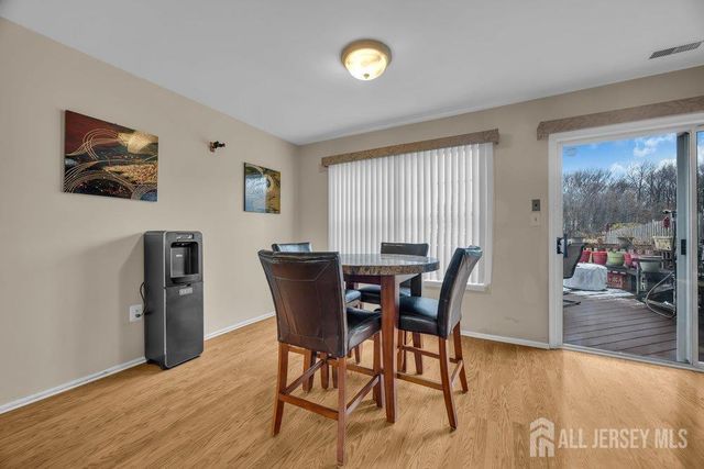 16 Rodio Court, Sayreville, NJ 08872