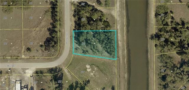 433 Paulcrest AVE, Lehigh Acres, FL 33974