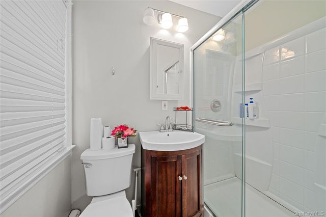 7 Fox Road, East Setauket, NY 11733