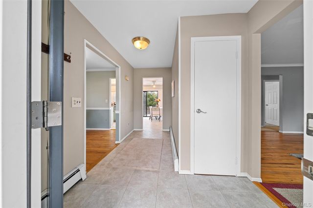 7 Fox Road, East Setauket, NY 11733