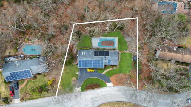 7 Fox Road, East Setauket, NY 11733