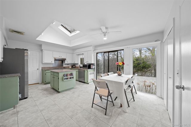 7 Fox Road, East Setauket, NY 11733