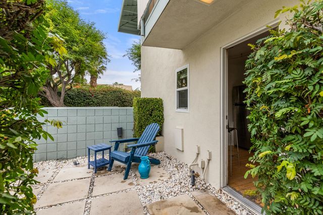 155 W Hermosa Place 3, Palm Springs, CA 92262