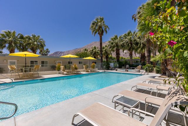 155 W Hermosa Place 3, Palm Springs, CA 92262