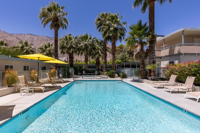 155 W Hermosa Place 3, Palm Springs, CA 92262