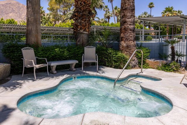 155 W Hermosa Place 3, Palm Springs, CA 92262
