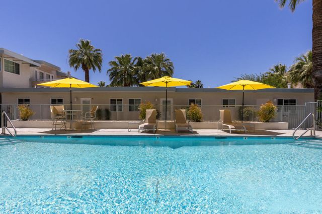 155 W Hermosa Place 3, Palm Springs, CA 92262