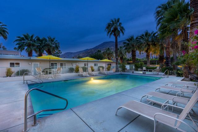 155 W Hermosa Place 3, Palm Springs, CA 92262