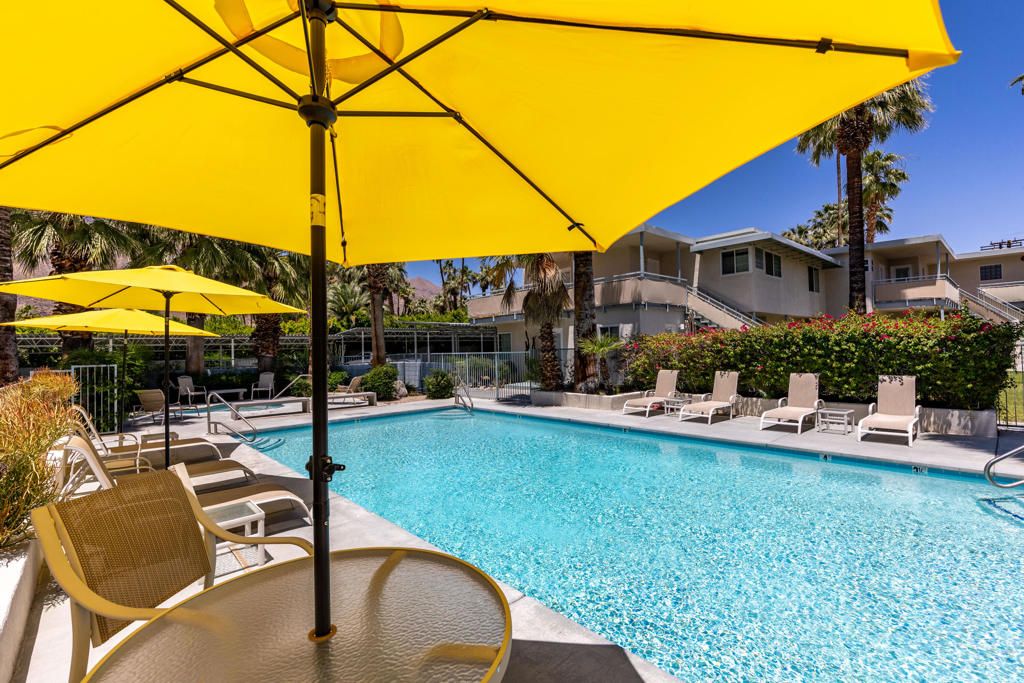 155 W Hermosa Place 3, Palm Springs, CA 92262