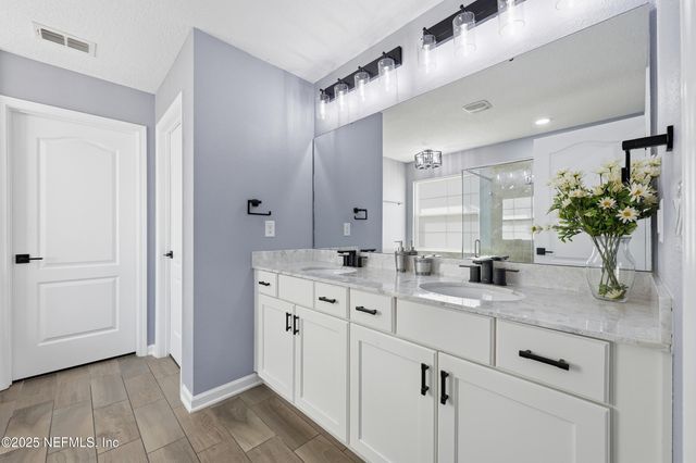 1720 EAGLE BRANCH Court, Fleming Island, FL 32003